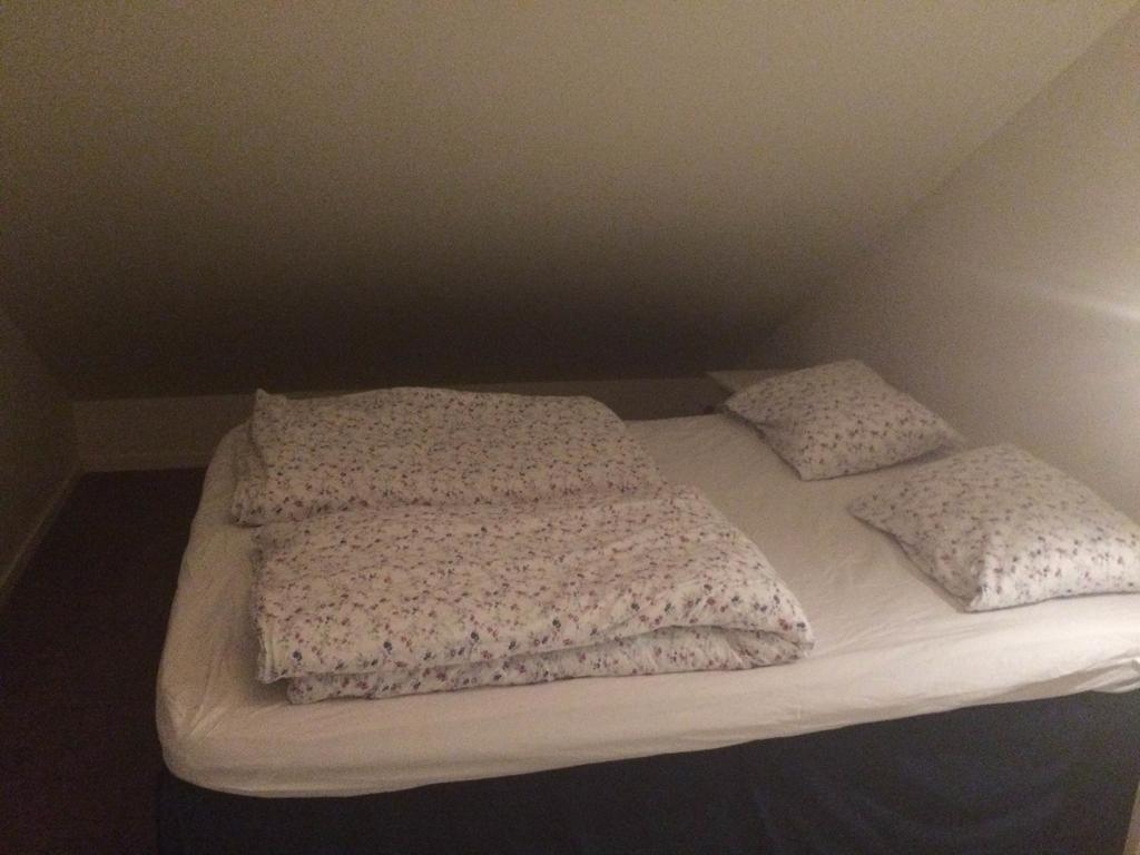 Mandal Privat Rom Og Husutleie Apartment Bagian luar foto